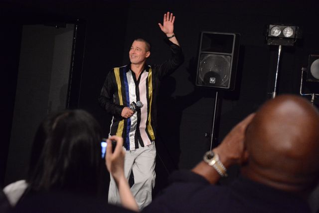 ブラッド・ピット、神対応！女性ファンにハグの大サービス『F1(R)／エフワン』公開直前舞台あいさつ（4枚目）