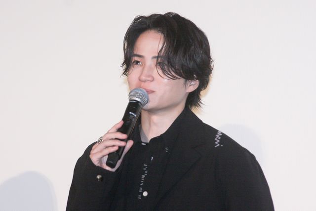 ミセス大森元貴＆timelesz菊池風磨、黒スーツで登壇『#真相をお話しします』初日舞台挨拶（10枚目）