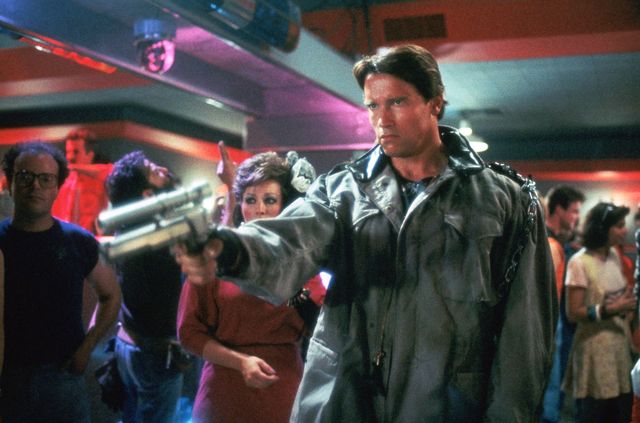 有名な「I'll be back」のシーンも！SF映画の金字塔『ターミネーター』場面写真（4枚目）