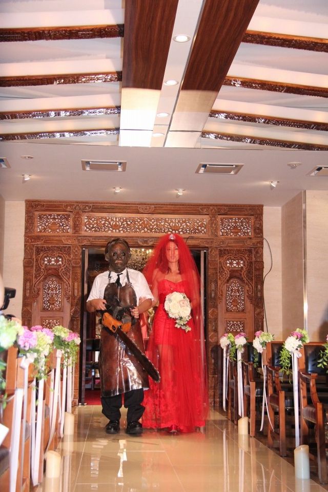 LiLiCoがチェーンソーを手に！レザーフェイス、大暴れ…フォトギャラリー（2枚目）