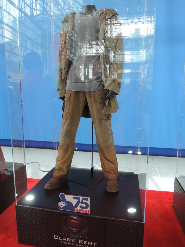 歴代『スーパーマン』の衣装が集合！スーツ展示ギャラリー：フォトギャラリー