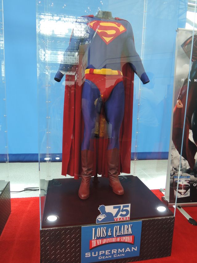 歴代『スーパーマン』の衣装が集合！スーツ展示ギャラリー（5枚目）