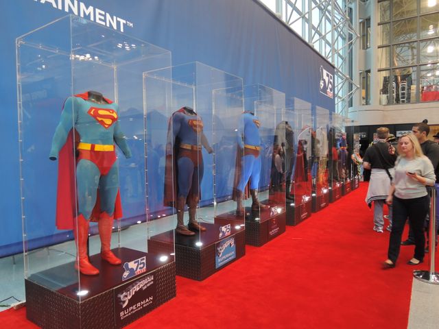 歴代『スーパーマン』の衣装が集合！スーツ展示ギャラリー（7枚目）