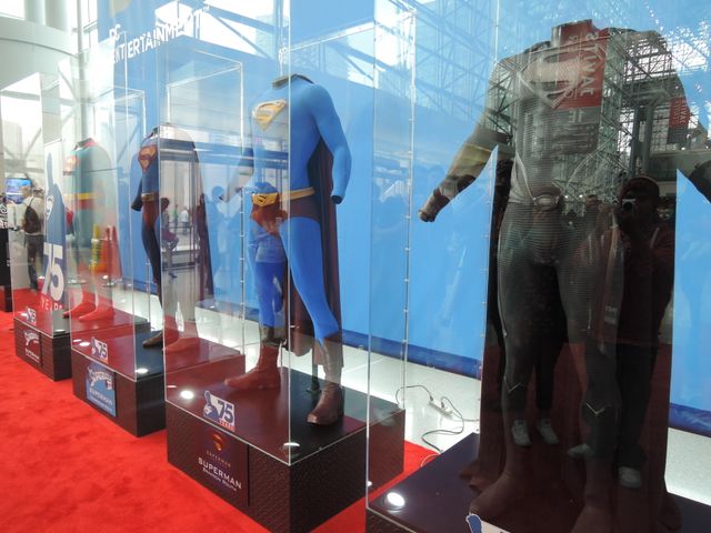 歴代『スーパーマン』の衣装が集合！スーツ展示ギャラリー（9枚目）