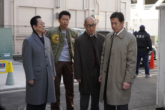 刑事と娘を拉致した犯人の狙いは…「相棒season23」第17話場面カット（2枚目）