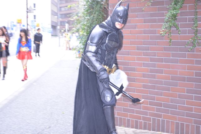 “千葉ットマン”、ハロウィンにゴミ拾い！街行く人たちも大興奮…フォトギャラリー（8枚目）