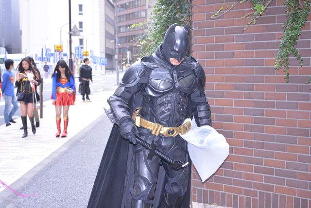 “千葉ットマン”、ハロウィンにゴミ拾い！街行く人たちも大興奮…フォトギャラリー（9枚目）