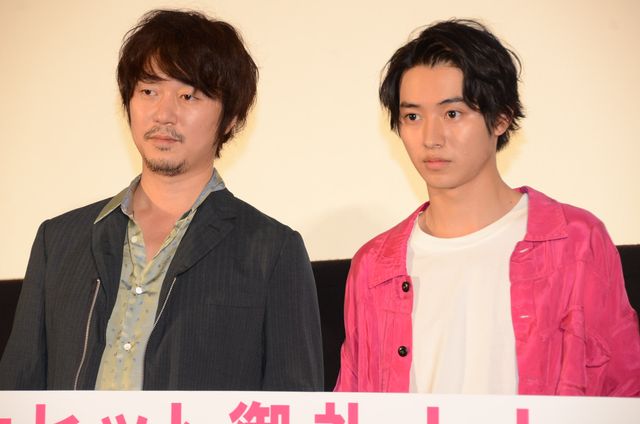 山崎賢人　撮影で空中に吊られて「ハーネスの食い込み」に苦労　画像ギャラリー（3枚目）