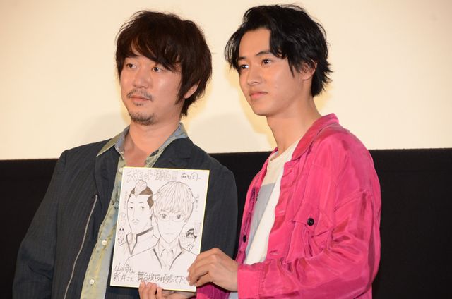 山崎賢人　撮影で空中に吊られて「ハーネスの食い込み」に苦労　画像ギャラリー（4枚目）