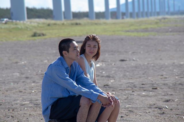 【7枚】激しく求め合う元恋人同士…『火口のふたり』（3枚目）