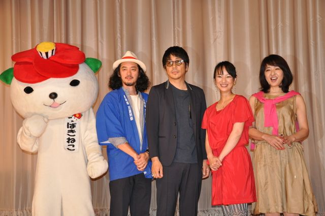 映画『捨てがたき人々』舞台あいさつフォトギャラリー（4枚目）