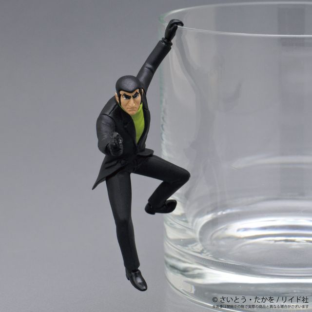 コップのフチなのにこの余裕…「PUTITTO ゴルゴ13」フォトギャラリー（4枚目）