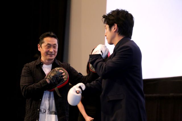 溝端淳平と山田裕貴の語らい……『破裏拳ポリマー』完成披露舞台あいさつフォトギャラリー（3枚目）