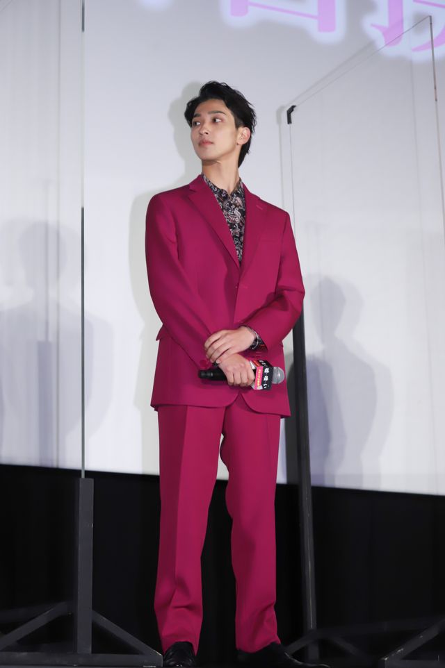 横浜流星、佐野勇斗、白石麻衣ら登壇！『嘘喰い』公開記念舞台あいさつ（19枚目）