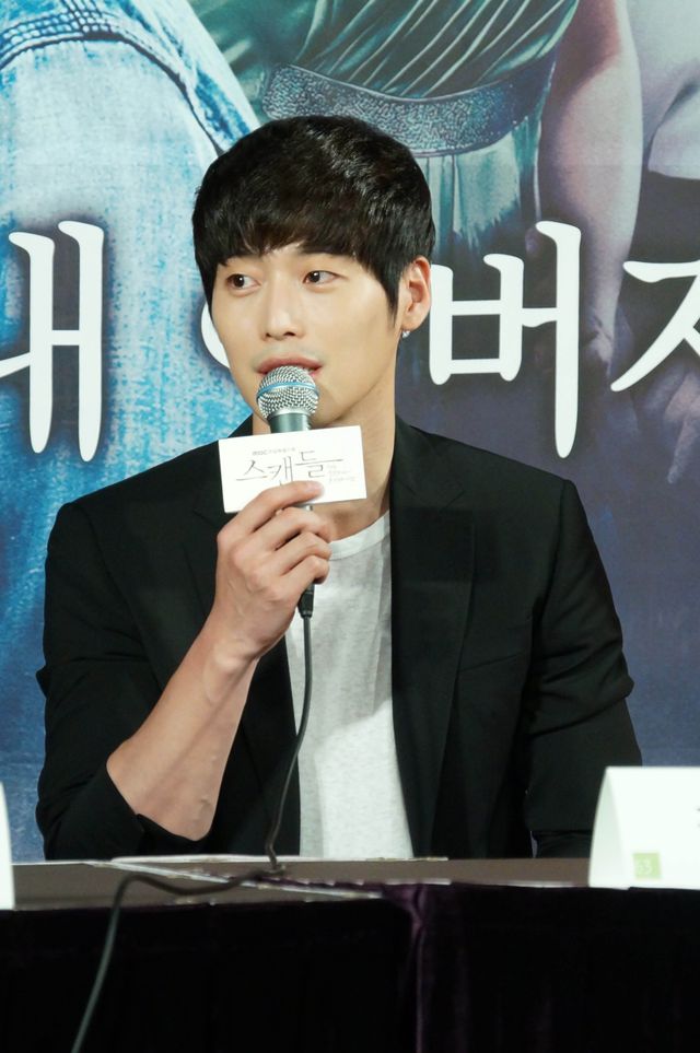 「スキャンダル」キム・ジェウォン、結婚の心境を明かす＜韓国JPICTURES＞：フォトギャラリー