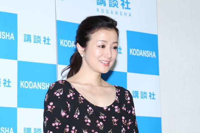 鈴木京香、初エッセイ出版記念 講演会フォトギャラリー（2枚目）