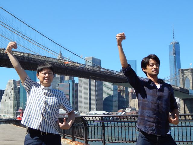 ニューヨークの名所で「わき毛ボーボー、自由の女神！」フォトギャラリー（7枚目）