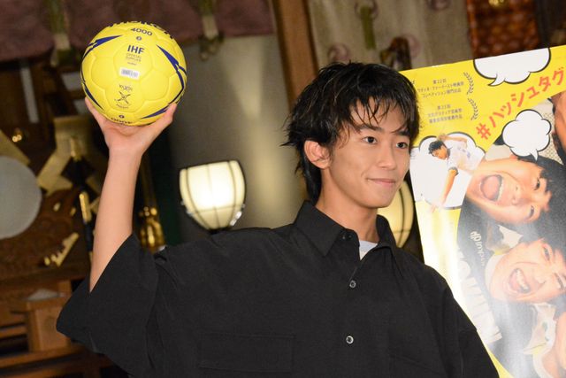 加藤清史郎、亀戸香取神社で『#ハンド全力』ヒット祈願！（2枚目）