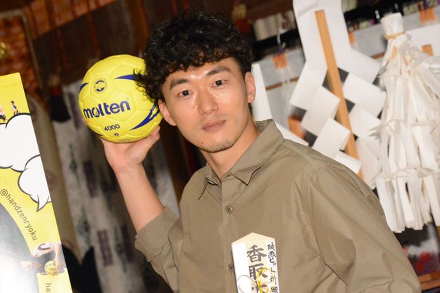 加藤清史郎、亀戸香取神社で『#ハンド全力』ヒット祈願！（6枚目）