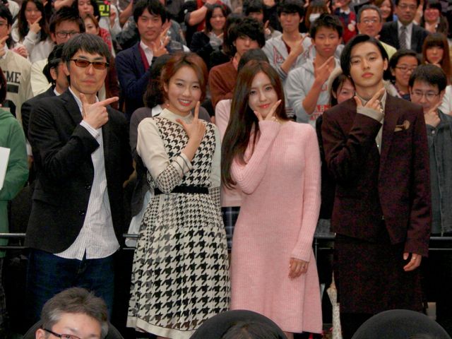 T-ARAヒョミン、寝ないで来日！フォトギャラリー（2枚目）