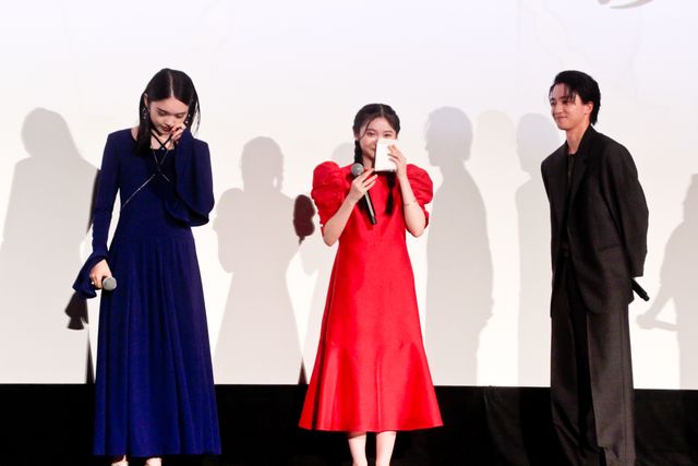 『きみの色』鈴川紗由が涙！高石あかり、木戸大聖らと初日舞台挨拶：フォトギャラリー