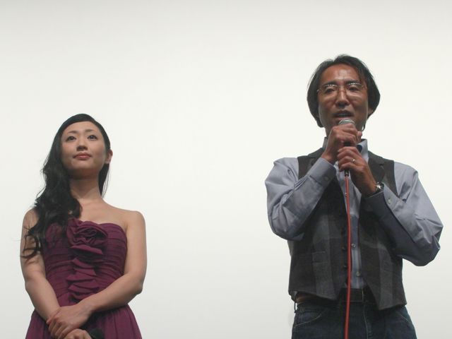 これぞ壇蜜のアメとムチ！映画『甘い鞭』初日舞台あいさつフォトギャラリー（16枚目）