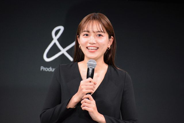 川口春奈、大活躍の2022年は「あっという間だった」（3枚目）