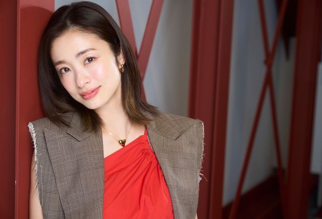 輝く笑顔…！上戸彩【インタビューカット集】（9枚目）