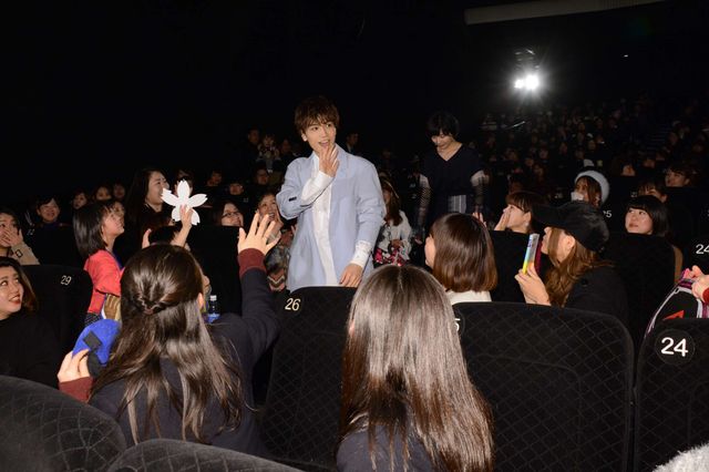 がんちゃん、共演者の土村芳と登壇（3枚目）