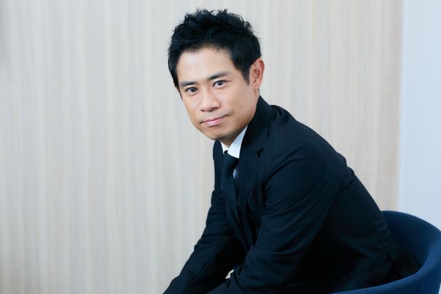 伊藤淳史、『踊る』シリーズ出演は一生の財産！映画『踊る大捜査線 N.E.W.』撮り下ろしカット（6枚目）