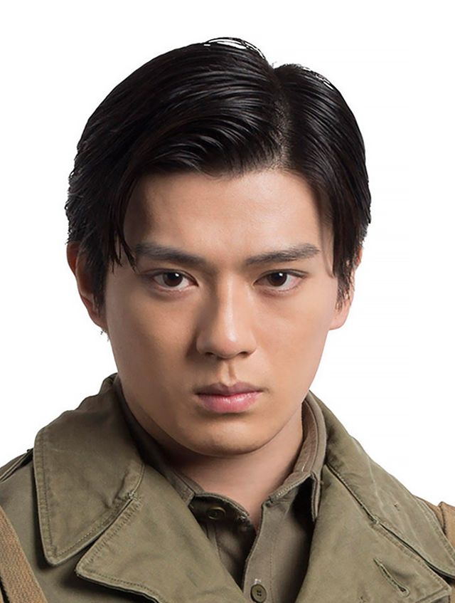 小栗旬・高良健吾・新田真剣佑ら共演SPドラマ「二つの祖国」役衣装（2枚目）