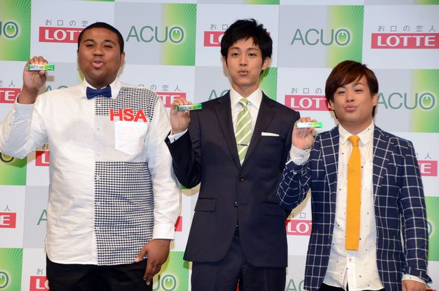 松坂桃李、マテンロウを相手にキスシーンを再現!?フォトギャラリー（6枚目）