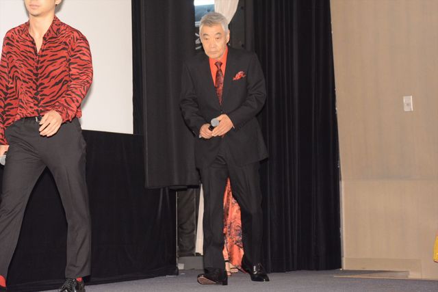 柄本明、川島鈴遥、村上虹郎ら“オダギリ組”完成披露でぶっちゃけトーク！（3枚目）