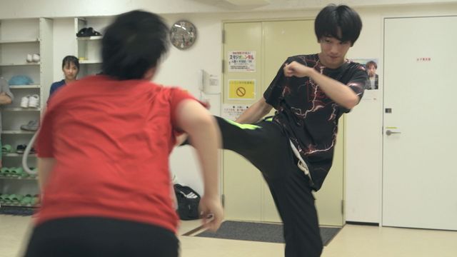 テラハ新メンバーのジュゼッペ！「テラスハウス TOKYO 2019-2020」15話場面カット（11枚目）