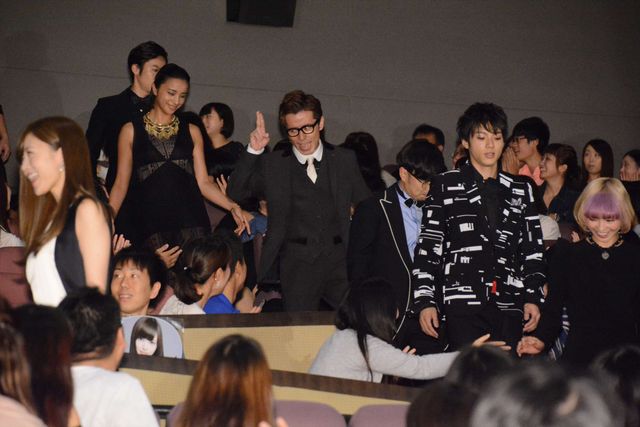 高橋メアリージュン、肌スケドレスでファンを魅了！　画像ギャラリー（8枚目）