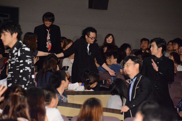 高橋メアリージュン、肌スケドレスでファンを魅了！　画像ギャラリー（9枚目）