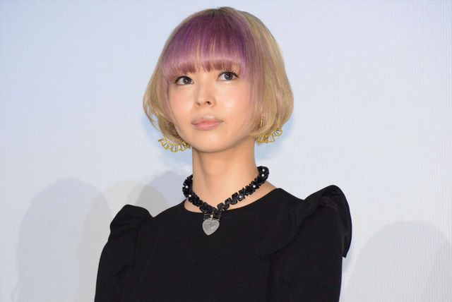 高橋メアリージュン、肌スケドレスでファンを魅了！　画像ギャラリー（13枚目）