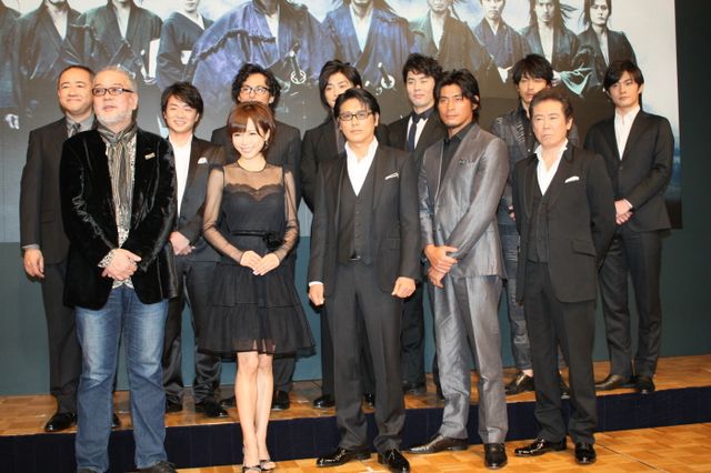 釈由美子、満面の笑顔！舞台「十三人の刺客」製作発表会見フォトギャラリー（7枚目）