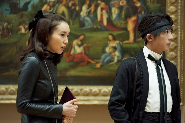 年上の女性に惑う…長尾謙杜“青年期の露伴”と木村文乃“奈々瀬”の2ショット（6枚目）