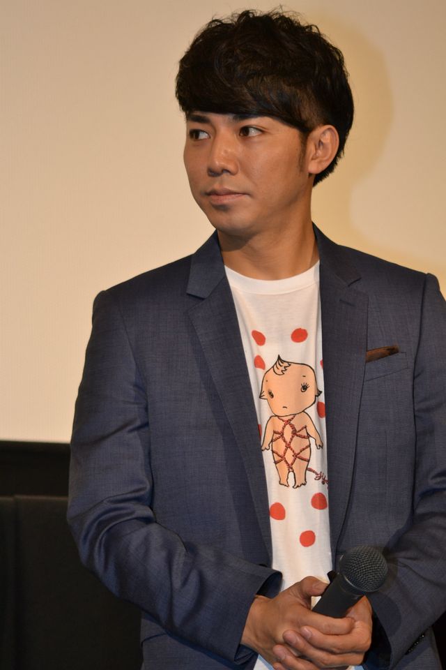 ピース綾部、縛られて恍惚！フォトギャラリー（8枚目）