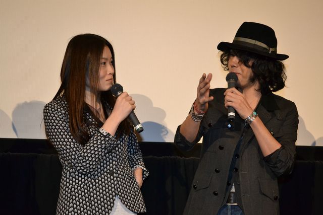 ピース綾部、縛られて恍惚！フォトギャラリー（11枚目）