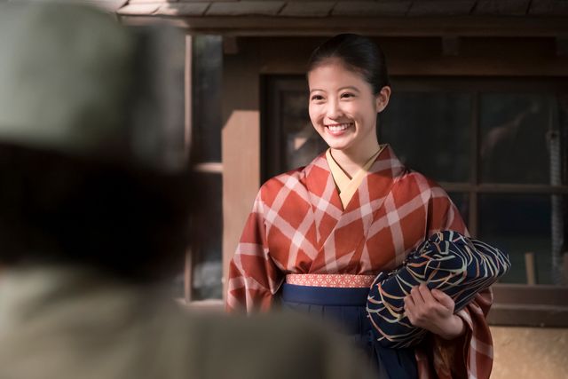 なぜか乾パンの材料が運ばれ憲兵が来て…「あんぱん」第9週「絶望の隣は希望」第45回（2枚目）