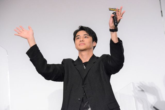 『コンフィデンスマンJP 英雄編』興収12億円を突破！長澤まさみらが大ヒットをお祝い（18枚目）