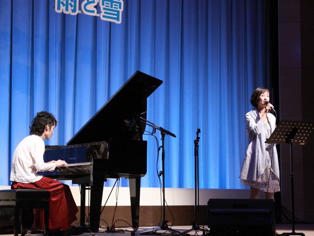 宮崎あおい、「おかあさんの唄」を聴いて、その大きな瞳から涙!!　お母さんは「毎日が忘れられない奇跡」!!　画像ギャラリー（5枚目）