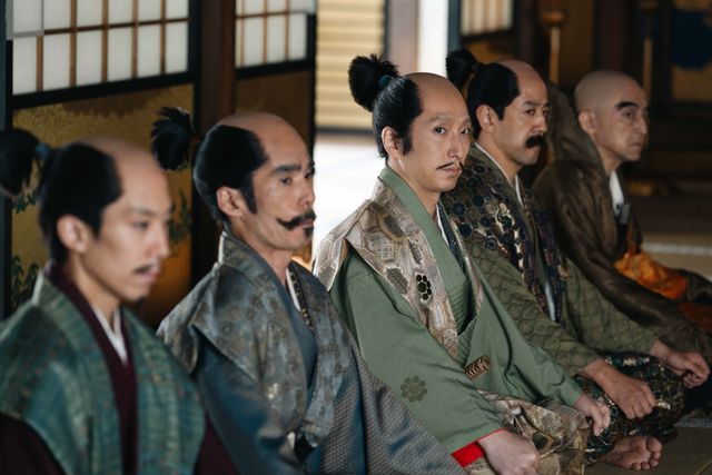 「どうする家康」五奉行＆五大老ズラリ！第40回「天下人家康」場面写真：フォトギャラリー