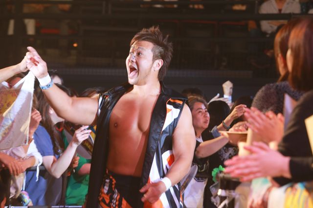 EXILE・AKIRA、『マッドマックス』プレミアで熱いファンサービス！フォトギャラリー（6枚目）