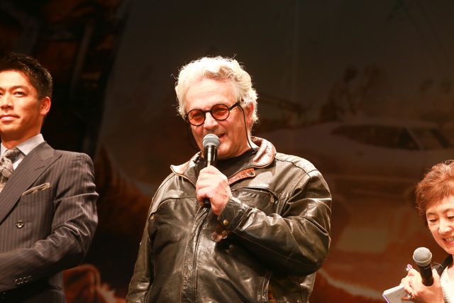 EXILE・AKIRA、『マッドマックス』プレミアで熱いファンサービス！フォトギャラリー（24枚目）