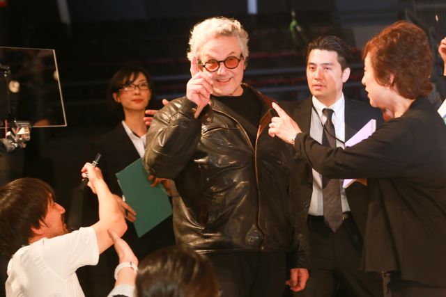 EXILE・AKIRA、『マッドマックス』プレミアで熱いファンサービス！フォトギャラリー（32枚目）