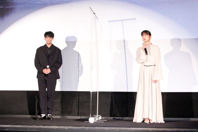 森崎ウィン&深川麻衣のステキな笑顔！『僕と彼女とラリーと』公開初日舞台あいさつ（7枚目）