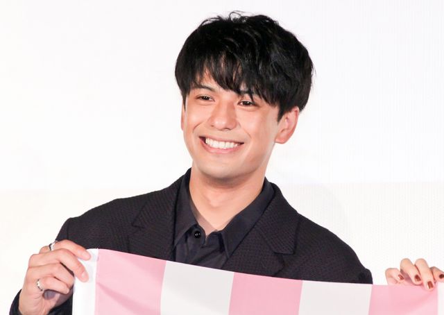 森崎ウィン&深川麻衣のステキな笑顔！『僕と彼女とラリーと』公開初日舞台あいさつ（15枚目）